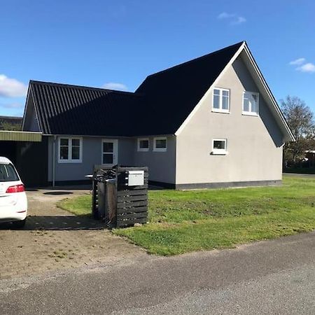 Hyggeligt Byhus Taet Ved Skov Og Togstation Ålbæk Εξωτερικό φωτογραφία